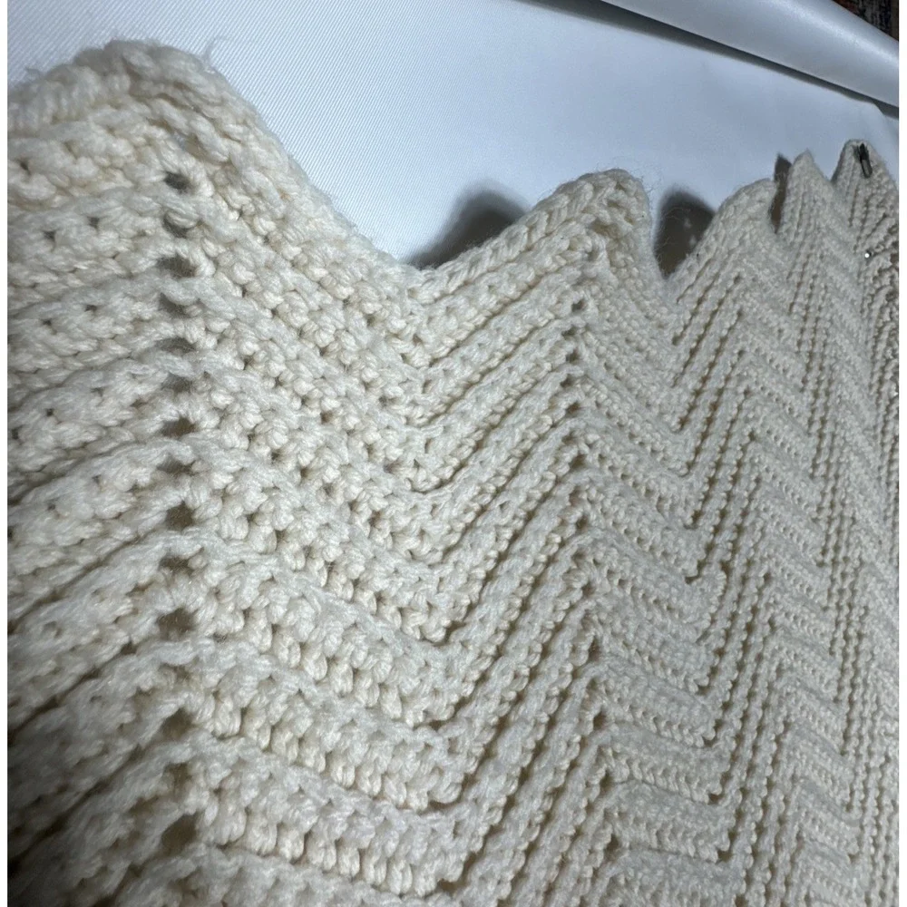 Crochet blanket - vintage off-white - handcrafted  55